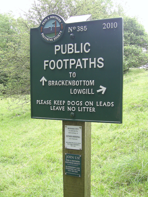footpath sign pic